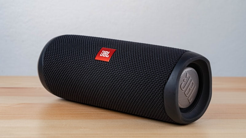 JBL Flip 6 Portable Waterproof Bluetooth Speaker